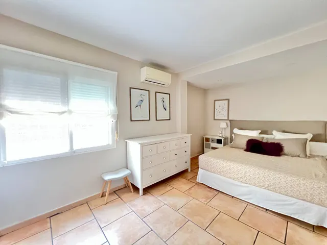 Chalet urbano en san vicente del raspeig – 1.500 m2 de parcela, piscina y zona de barbacoa — 12