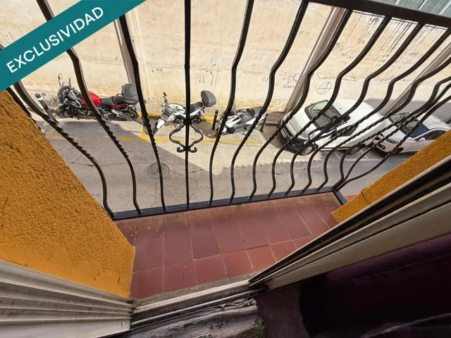 Tu nueva vida empieza con una  casa con espacio — 20