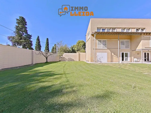 Fabuloso chalet de estilo moderno en Tárrega — 37