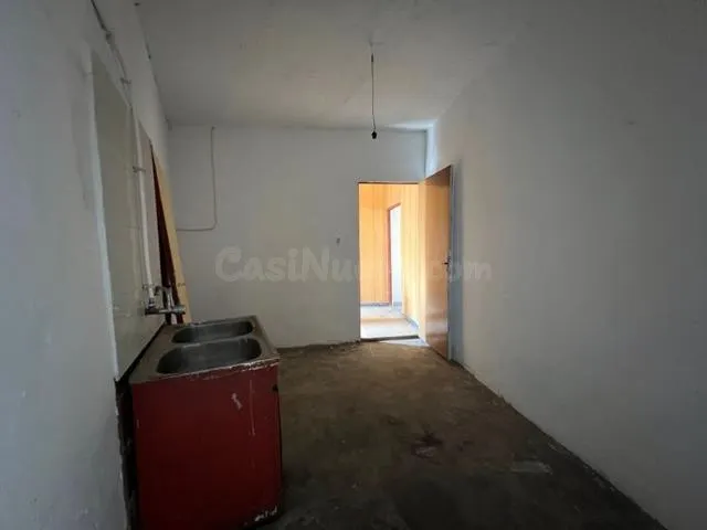 CASABANCO VENDE DOS PISOS EN ZORITA. - foto 4