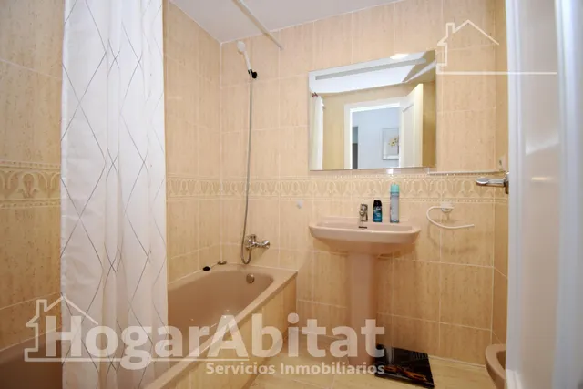 Confort y luminosidad en este piso exterior con garaje y ascensor — 25