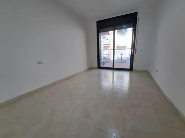 Ampli apartament seminou a segona línia de mar — 7