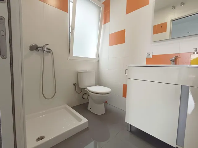 ATICO TOTALMENTE REFORMADO ZONA AVENIDA DE BARCELONA — 22