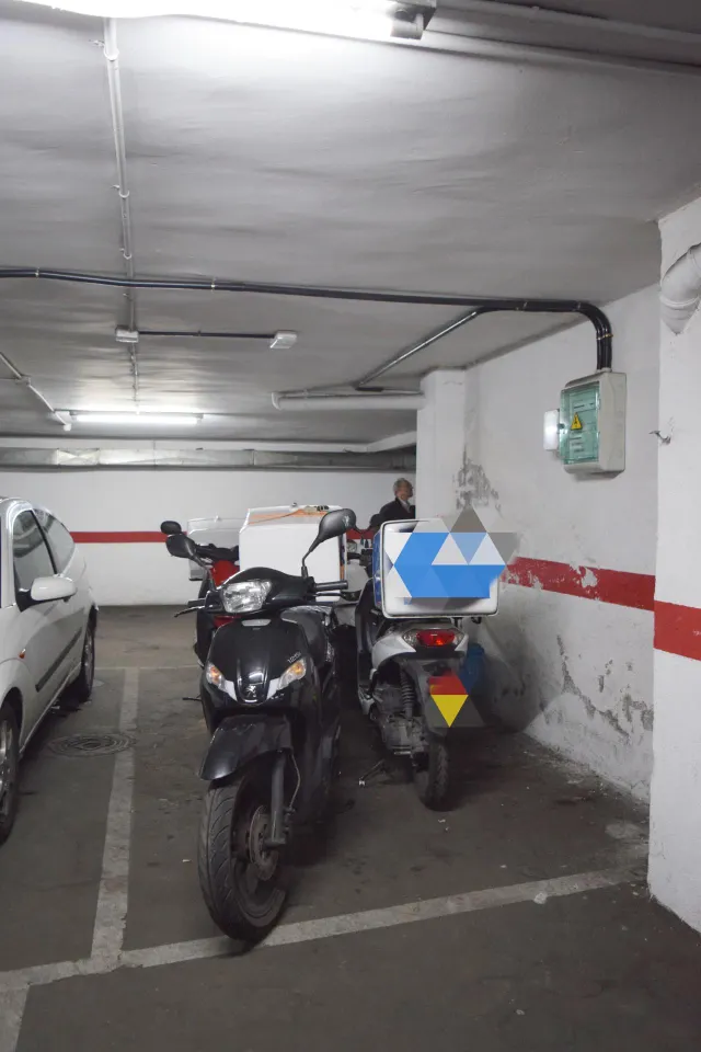 Piso en Calle Jose Villena — 29