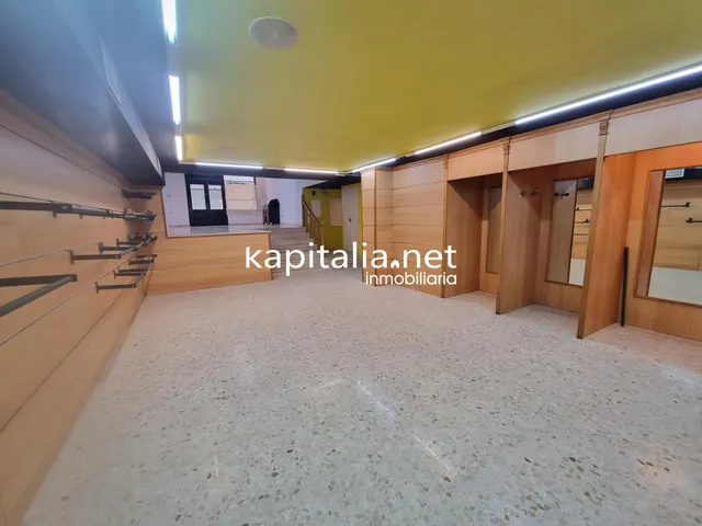 Local comercial chaflan en alquiler en Ontinyent — 4