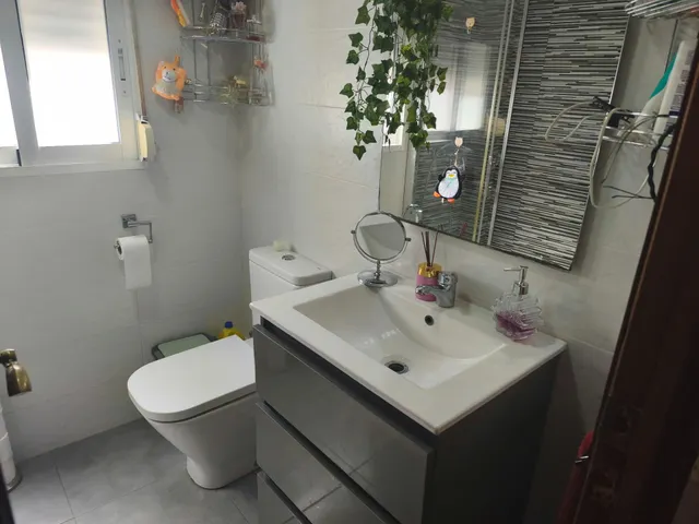 VIVIENDA REFORMADA CON ASCENSOR Y SERVICIO 3 DORMITORIOS — 11