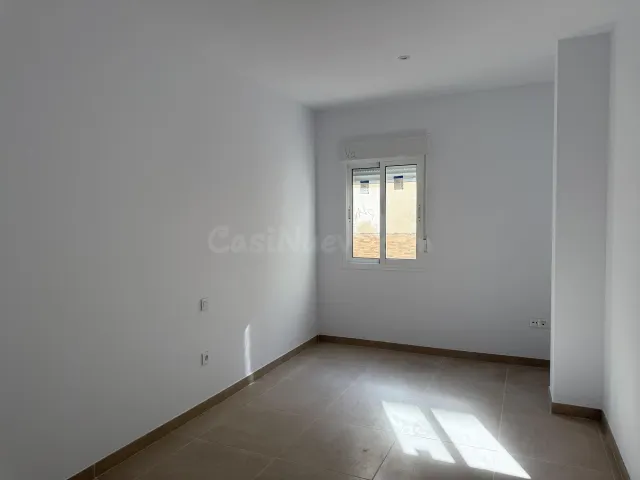 PISO CÉNTRICO EN VERA - foto 5