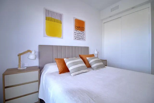 Apartamento con vistas al mar 500 m de la playa — 14