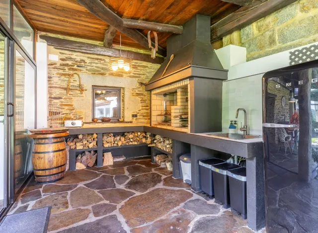 CASA CON ENCANTO EN LUGO — 19