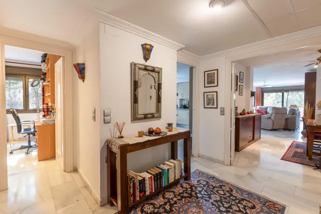 Exclusivo piso señorial con terraza en el Paseo del Salón (Cuesta de Escoriaza), con cochera y trastero. — 18