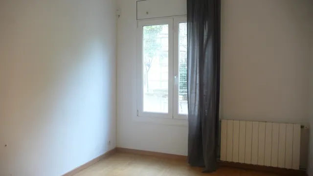 Piso reformado en venta en Carrer Sant Isidre, El Poble Sec - Parc de Montjuïc — 10