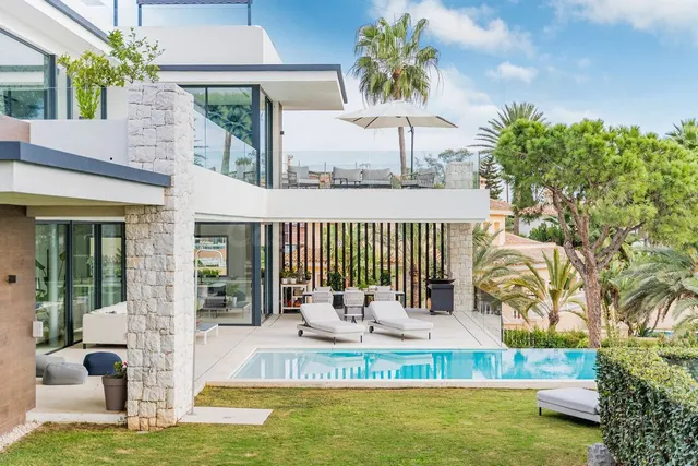 Villa 6 habitaciones 725m² en venta - Urb. Marbesa — 3