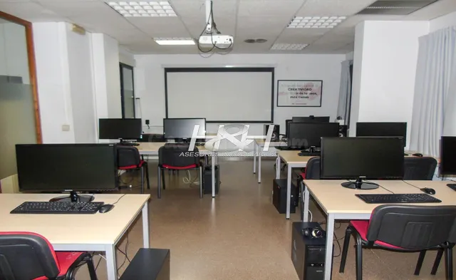 Local comercial 4 habitaciones 138m² en alquiler - La Creu d - foto 2