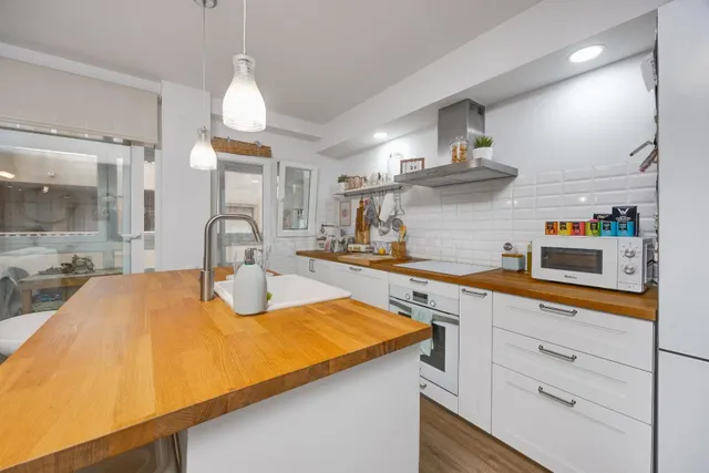 Apartamento de 3 dormitorios y 2 baños en Torrevieja (playa de los naufragos) — 6
