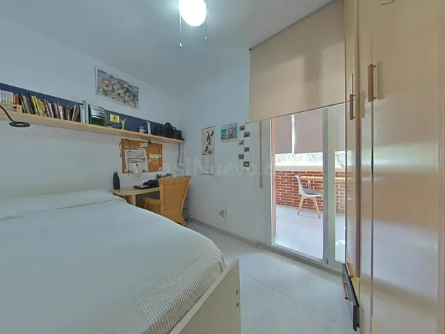 Amplio y Luminoso Piso en el Centro de Salou con Piscina — 13