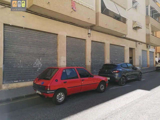 LOCAL COMERCIAL EN VILLAJOYOSA — 9