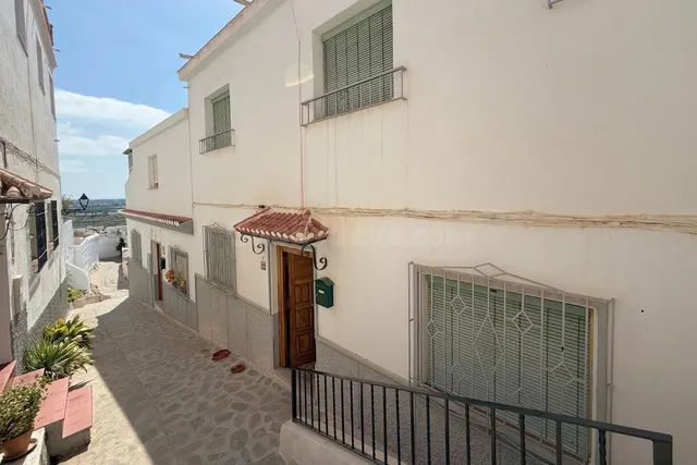GR3925 Salobreña gran casa de pueblo con apartamento de invi - foto 3