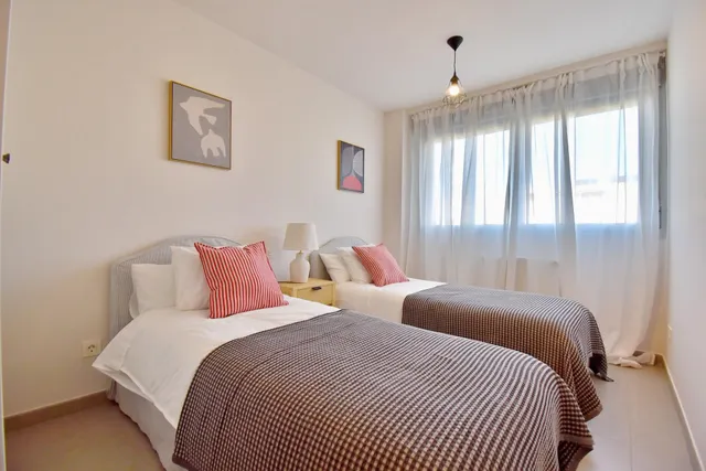 Soto del HENARES - 2 habitaciones, 2 plazas de garaje y trastero. — 25