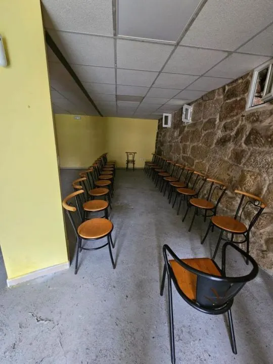SE ALQUILA BAR EN CUDEIRO — 9