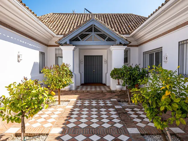 Chalet 7 habitaciones 660m² en venta - Marbella — 6