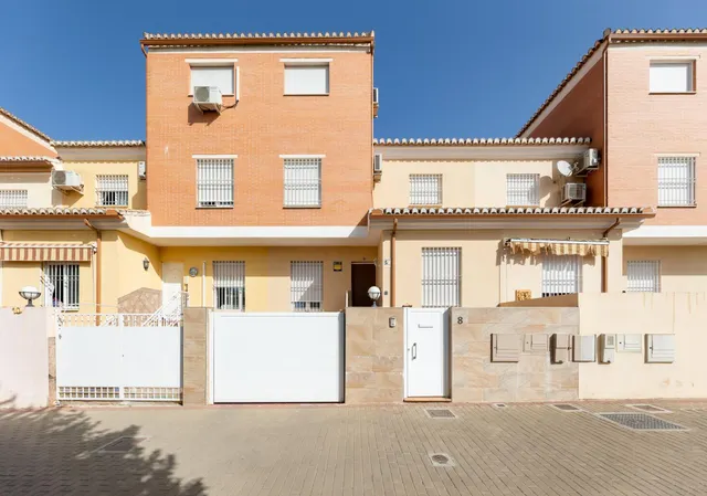 Adosado en venta en Barrio de los Periodistas - Granada — 30