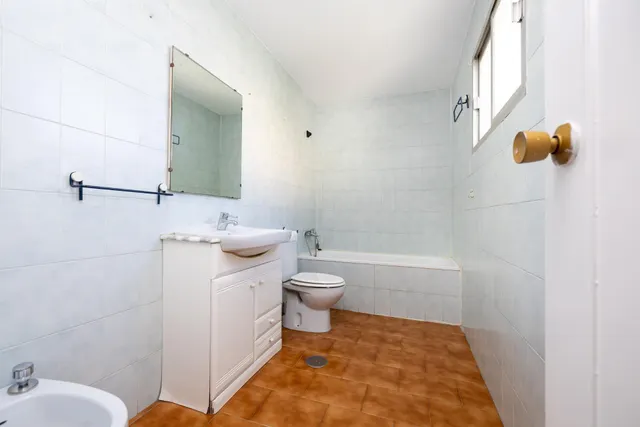 Preciosa casa en Ogíjares con piscina y jardín — 38