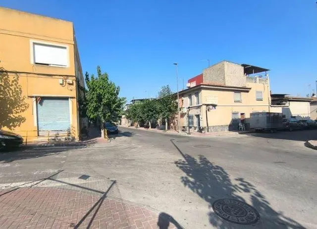 SE VENDE casa OKUPA en C SAN JOSE OBRERO 3 de Alcantarilla - foto 3