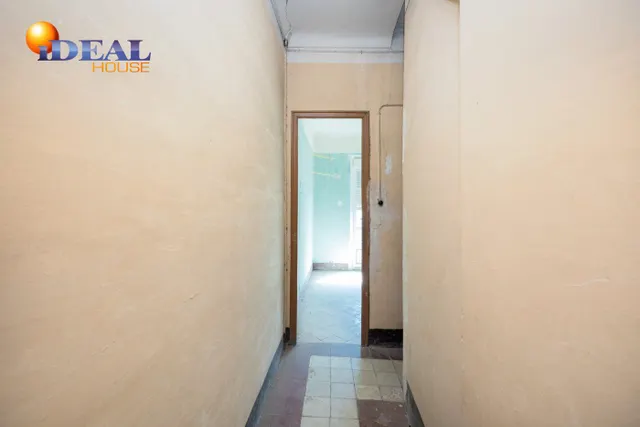 A LA VENTA EDIFICIO EN PLAZA BIB-RAMBLA — 33