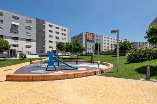 Piso moderno, luminoso y céntrico con garaje - foto 5