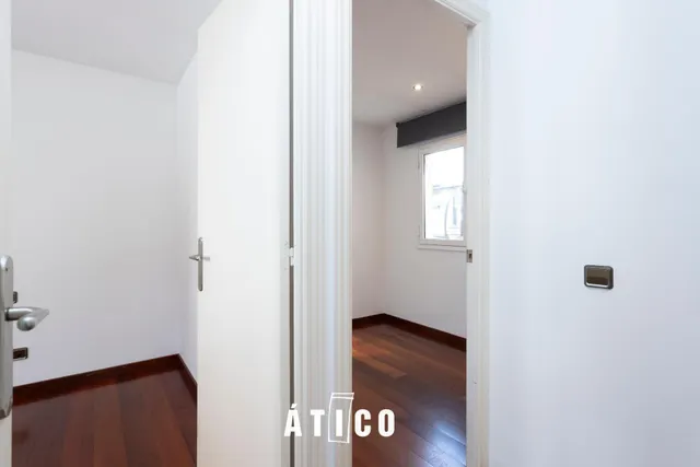 Ático con terraza privada en L'Antiga Esquerra de l'Eixample de Barcelona — 25