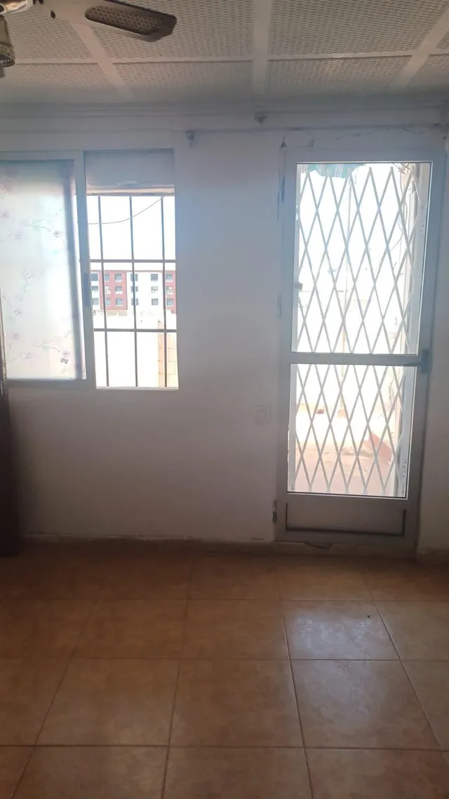 Piso con terraza, bien ubicado y SIN COMISIONES — 13
