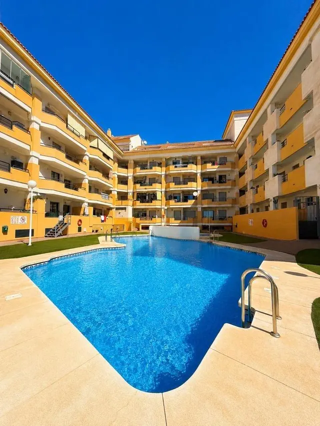 Piso en esquina con vistas al mar y acceso directo a piscina | Torrequebrada — 26