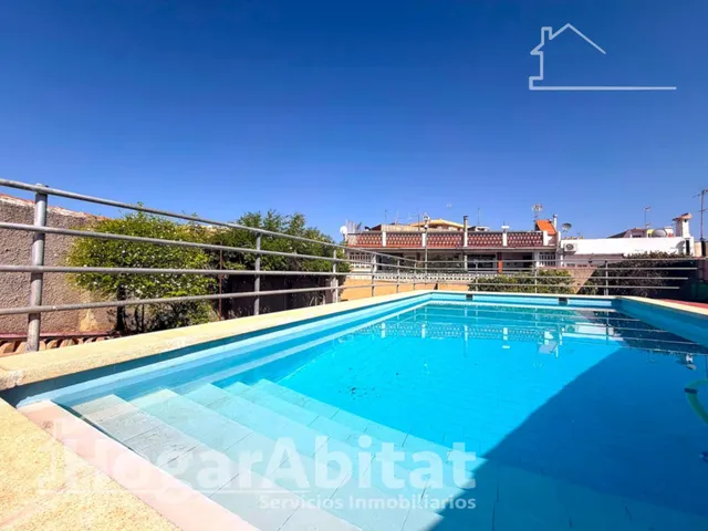 GRAN VIVIENDA CON TRASTERO, TERRAZA SOLARIUM, BARBACOA, JARDIN Y PISCINA — 24
