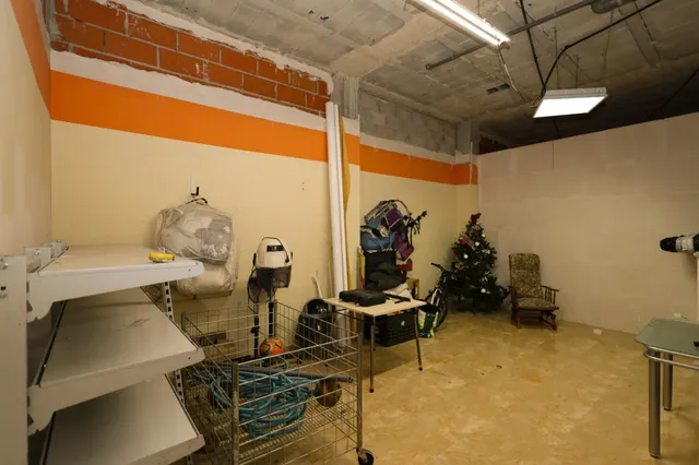 Local comercial en venta – opción conjunta o por separado — 25
