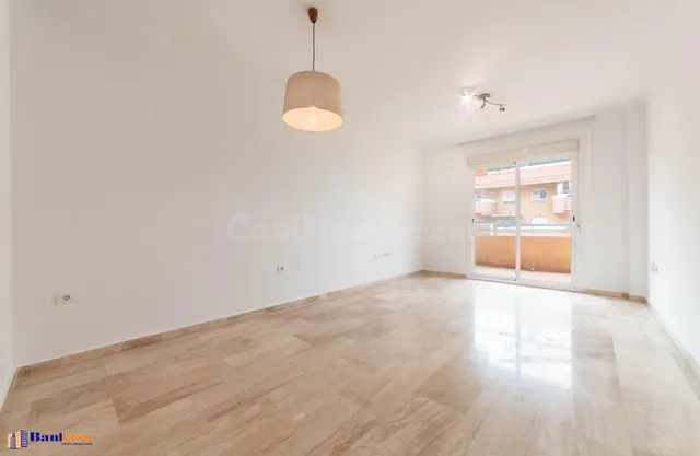 PISO EN ALQUILER SIN MUEBLES EN PARQUE OESTE | GRAN TERRAZA | PISCINA | PÁDEL | GARAJE — 4