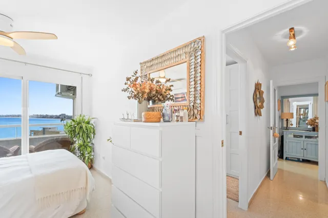 Precioso apartamento con vistas al mar - playa muchavista — 15