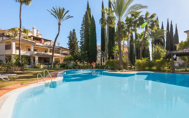 Ático Dúplex 3 habitaciones 407m² en venta - Marbella — 50