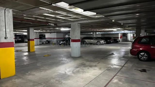 Plaza de garaje privada con videovigilancia en Parque de las - foto 2