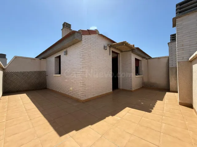 Ático Dúplex 2 habitaciones 107m² en venta - Juan de Borbon - foto 2