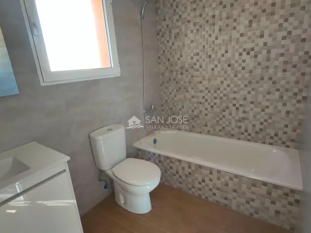 SE VENDE CHALET DE OBRA NUEVA AL LADO DEL PUEBLO DE MACISVENDA-ABANILLA — 17