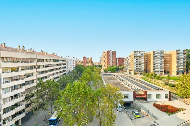 Excepcional piso muy alto con terraza y vistas al mar — 21