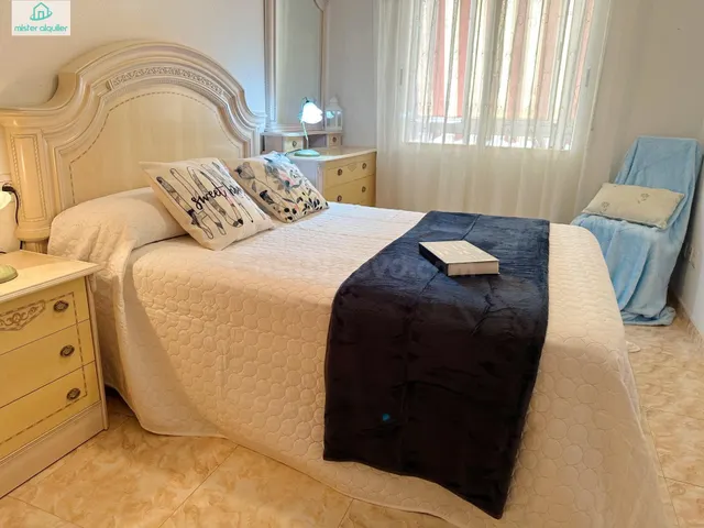 APARTAMENTO LUMINOSO EN SANTA POLA CON EXCELENTE UBICACIÓN Y - foto 2