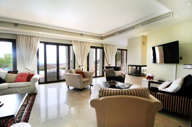 Chalet 5 habitaciones 639m² en venta - Costa del Sol - foto 3