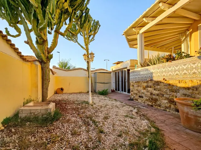 ¡Descubre la Exclusividad y el Lujo Mediterráneo en Esta Impresionante Villa en Esquina - Torrevieja — 22