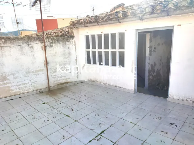 EDIFICIO Y SOLAR A LA VENTA EN ONTINYENT UBICADO EN LA ZONA DEL LLOMBO. — 9
