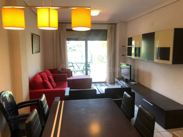 ESTUPENDO APARTAMENTO EN PLANTA BAJA DE DOS DORMITORIOS A 10 - foto 4