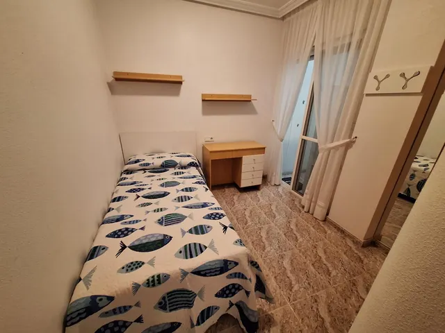 Acogedor Apartamento en Torrevieja, Ideal para Vivir — 28