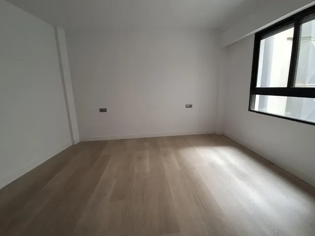 SE ALQUILA PRECIOSA Y REFORMADA VIVIENDA DE 4 DORMITORIOS - PASEO DE SOTO ALICANTE — 18