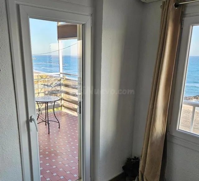 PISO EN PRIMERA LINEA DE PLAYA - foto 5