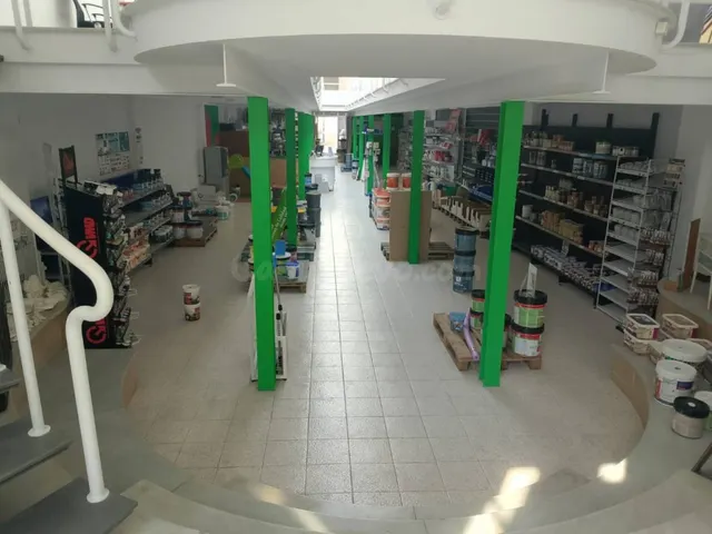 Local comercial en Alquiler en Oliva Valencia - foto 2